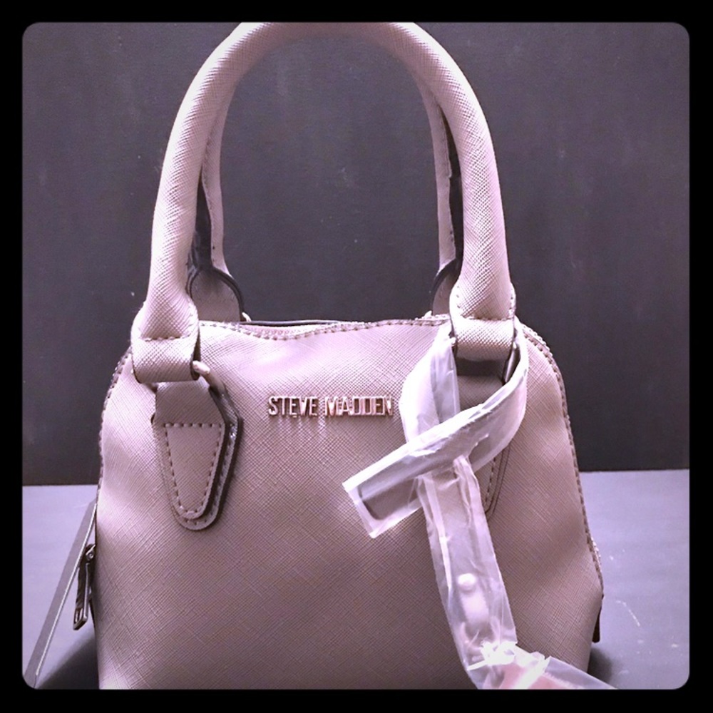 **SOLD**Steve Madden BFaith Mini Crossbody